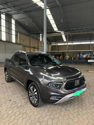 FIAT TORO 2.0 16V TURBO DIESEL VOLCANO 4WD AT9 FIAT TORO 2.0 16V TURBO DIESEL VOLCANO 4WD AT9